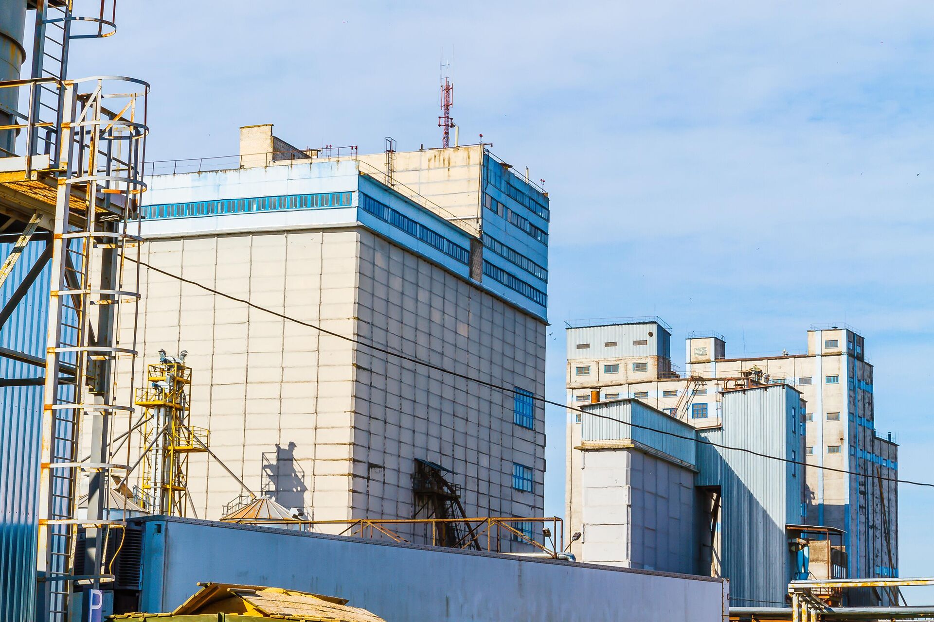 Жабинковский комбикормовый завод. Фото: sputnik.by.