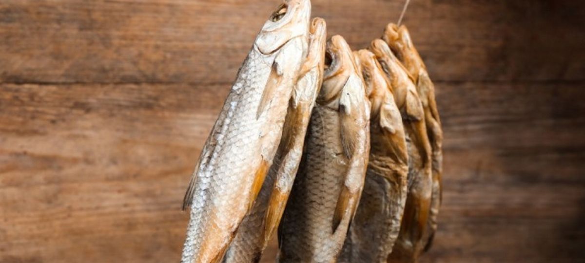 Вяленая рыба, веревка