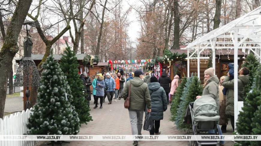 Рождественская ярмарка на Гоголя в Бресте.
