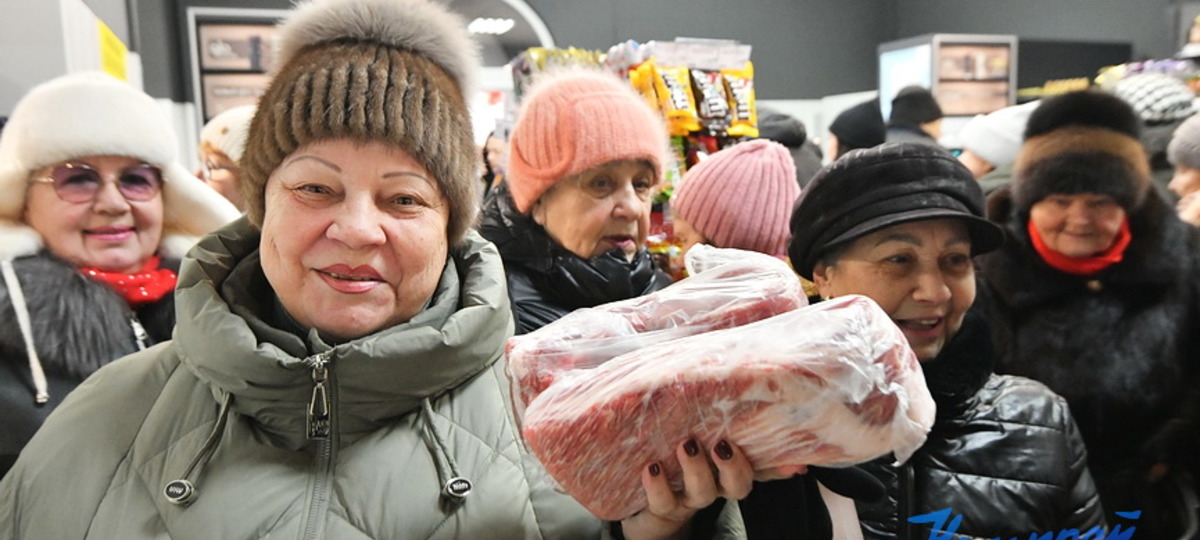 Пенсионерки в магазине «Южанка» в Барановичах