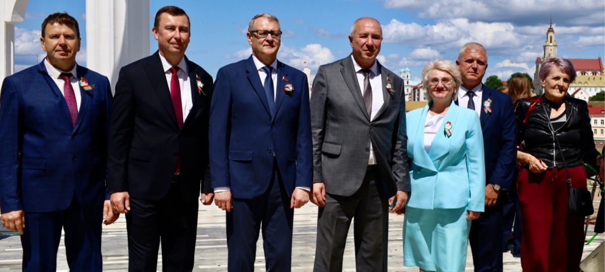 Чиновники на открытии сквера в Гродно 3 июля 2026 года. Фото: Гродненская правда