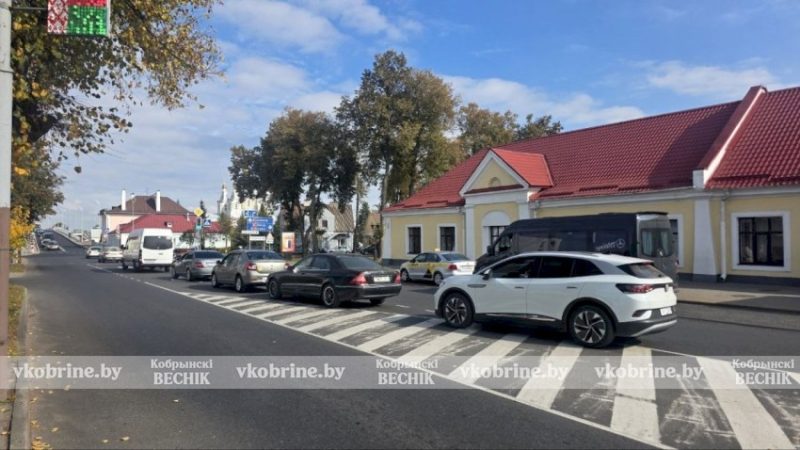 Очередь на «старый» мост в Кобрине